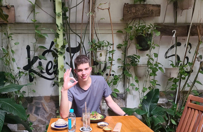 International diners at Phuong Mai Vegetarian Restaurant.