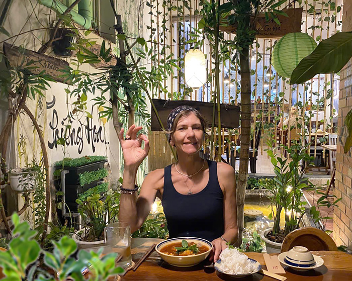 Tourists enjoying vegetarian meals while visiting central Ho Chi Minh City.
